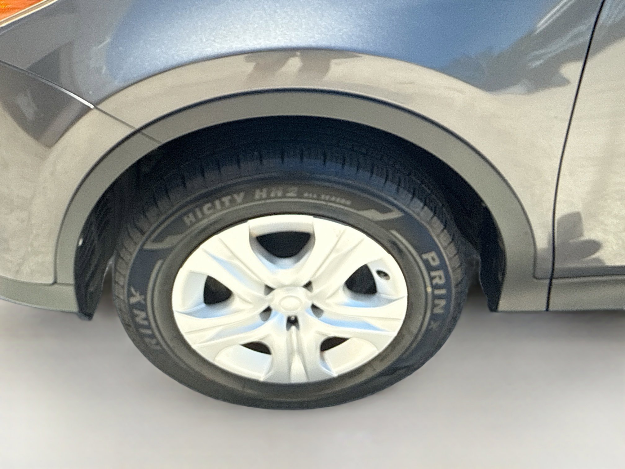 Used 2015 Magnetic Gray Metallic Toyota LE image 35