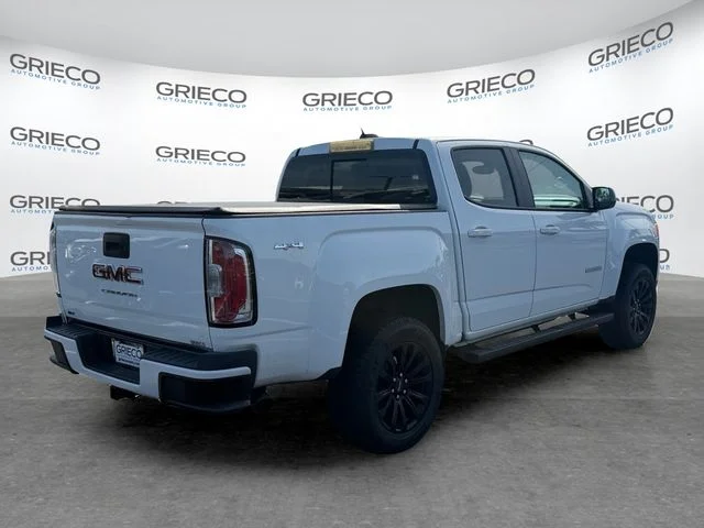 Used 2022 White GMC Elevation image 7