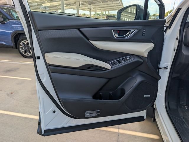 New 2026 CRYSTAL WHITE PEARL Subaru Limited 7-Passenger image 16