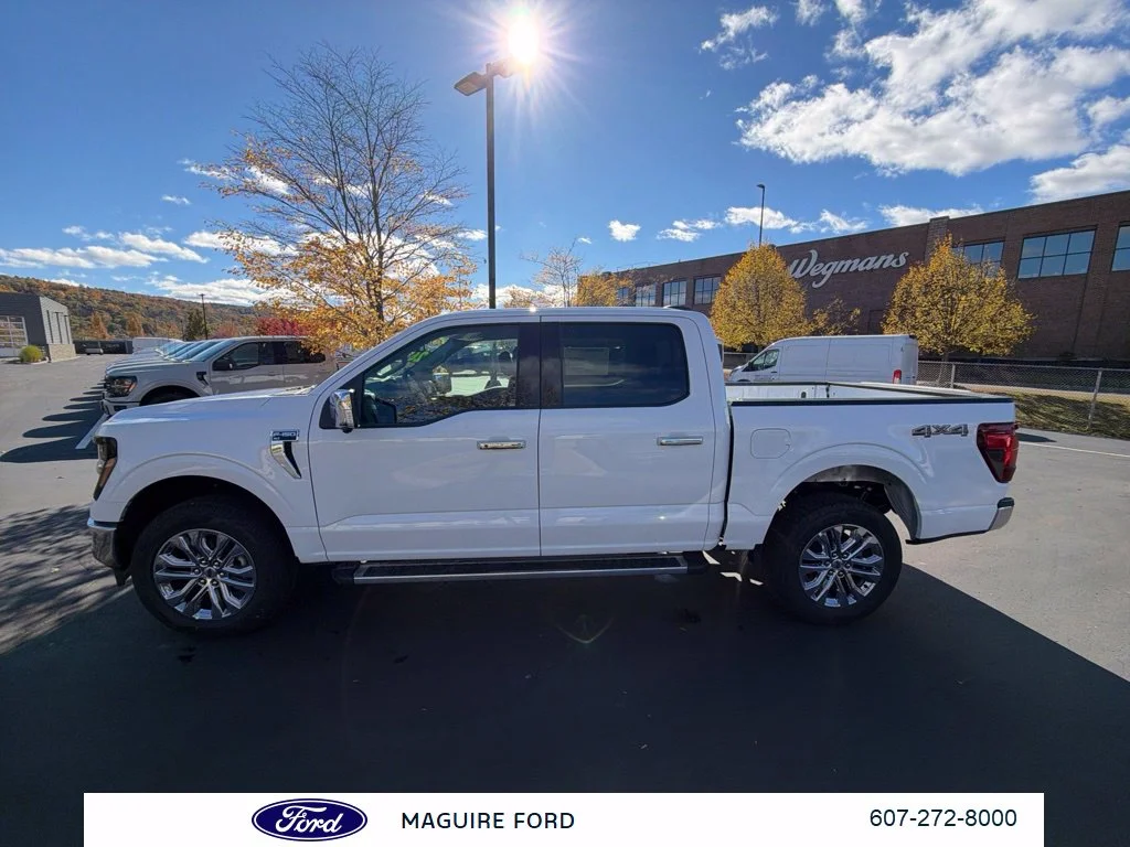 New 2026 Oxford White Ford XLT image 7