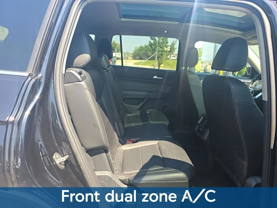 Used 2023 Black Volkswagen 3.6L V6 SE w/Technology image 12