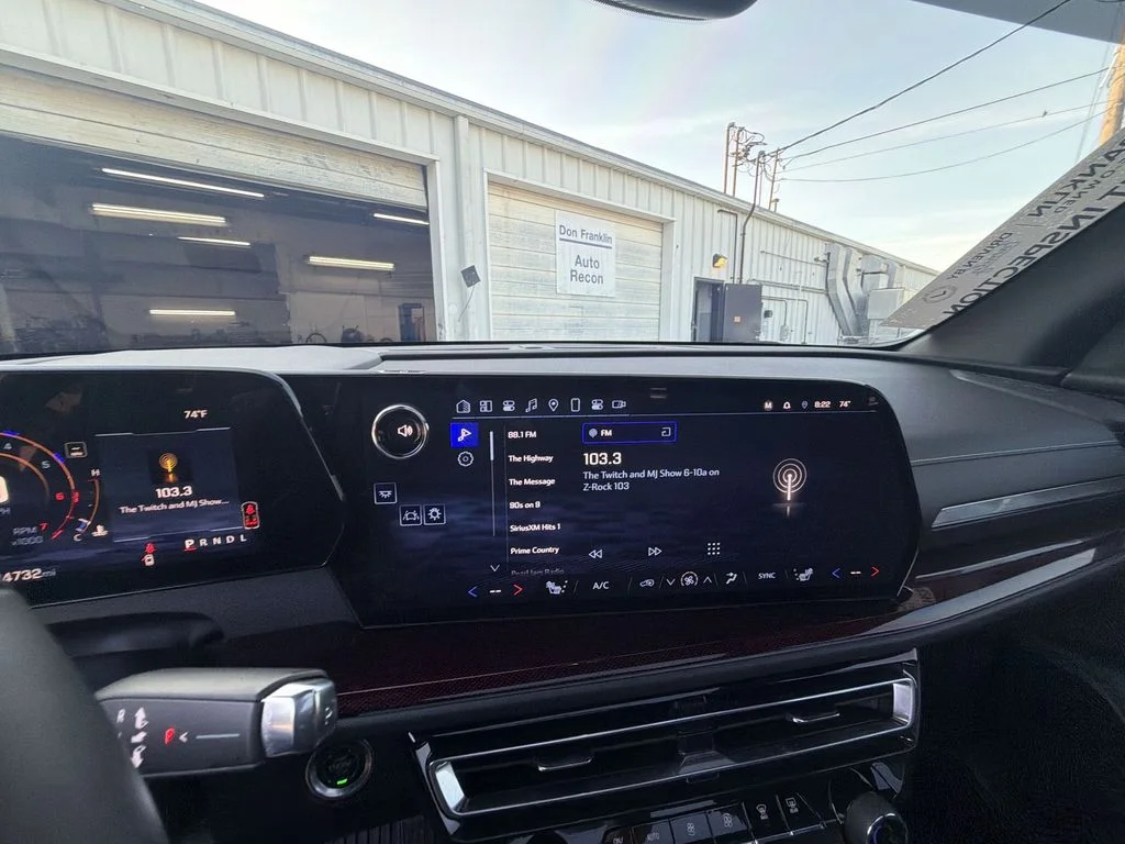 Used 2025 Black Chevrolet Z71 image 16