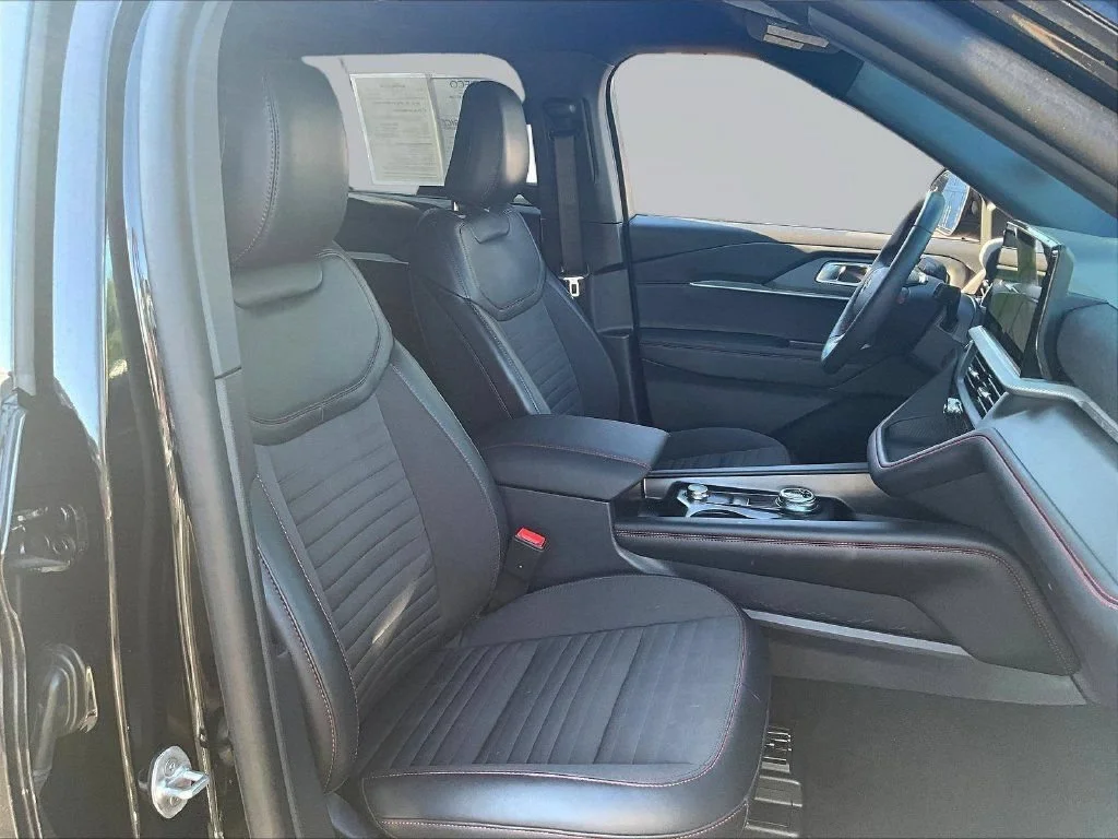 Used 2026 Black Metallic Ford ST-Line image 31