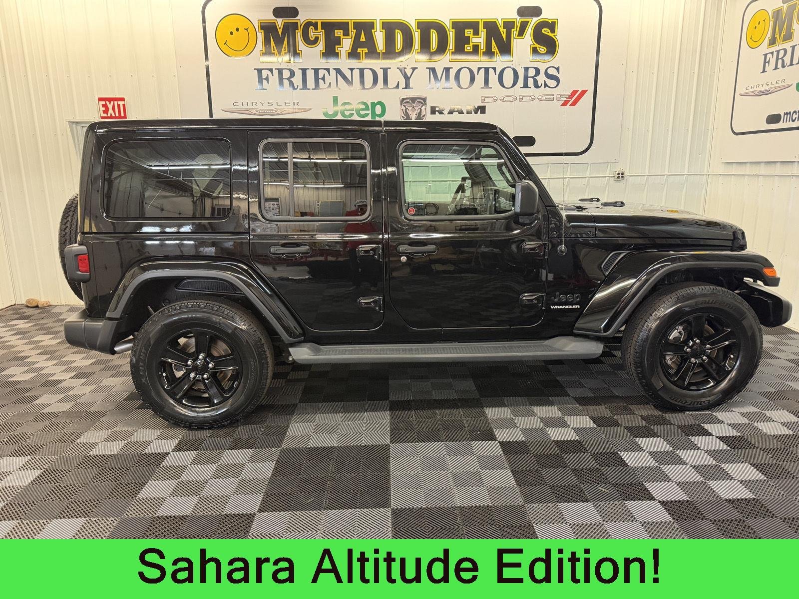 2023 Jeep Wrangler 4-Door Sahara Altitude