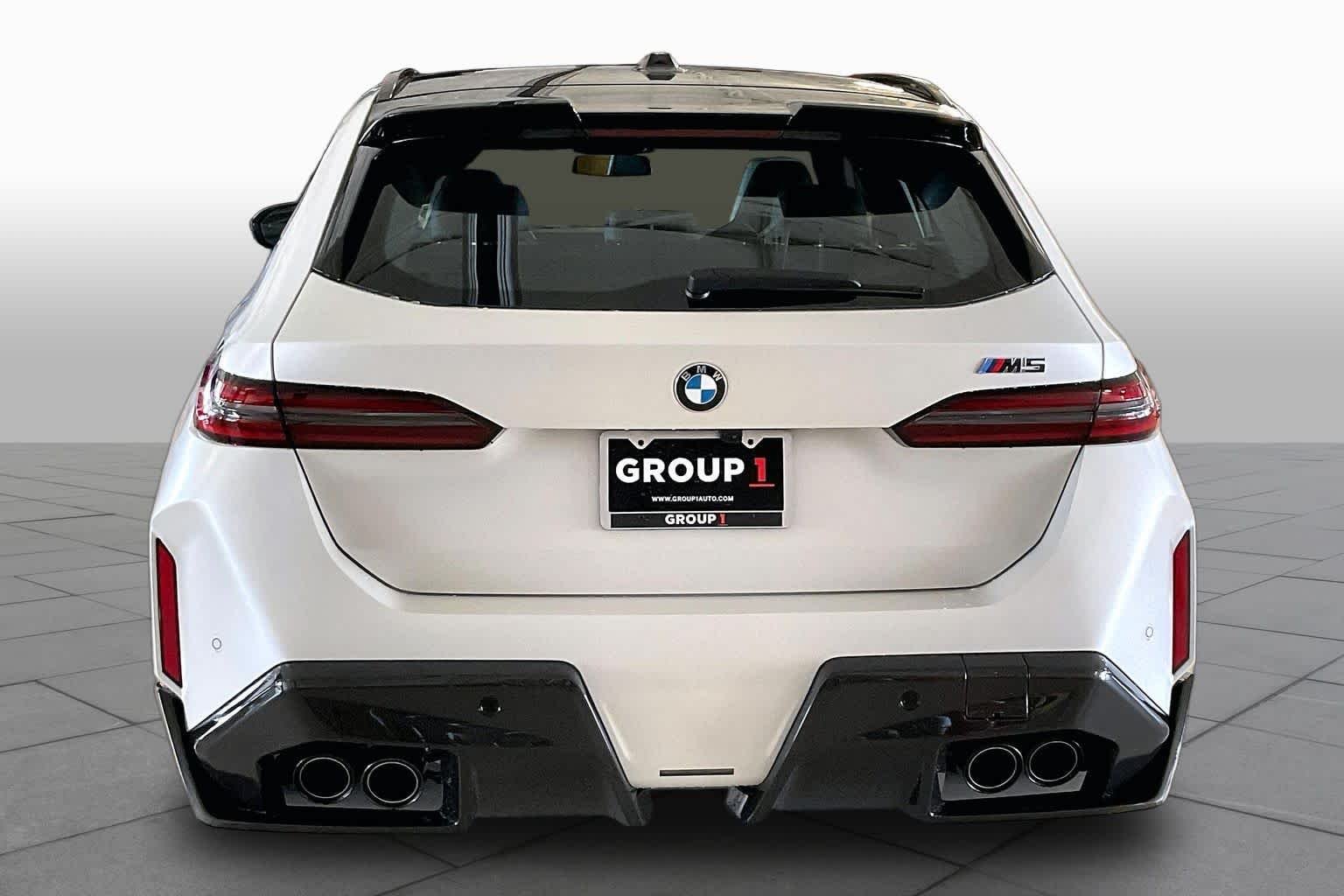 New 2027 Special Order Color BMW  image 4