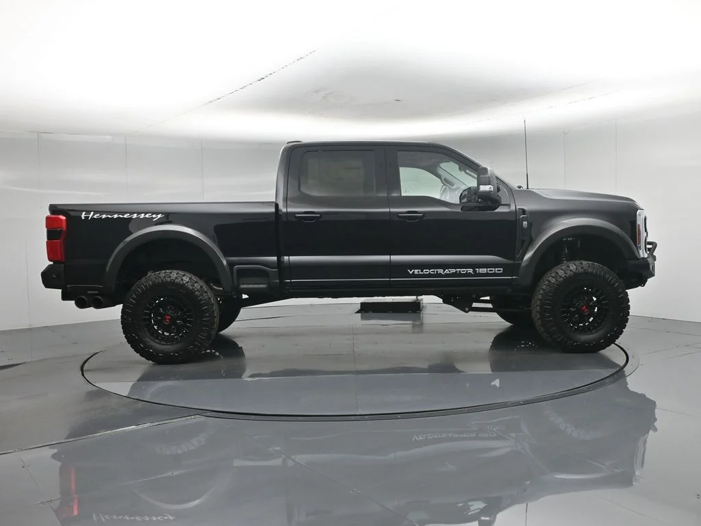 New 2026 Agate Black Metallic Ford Lariat image 32