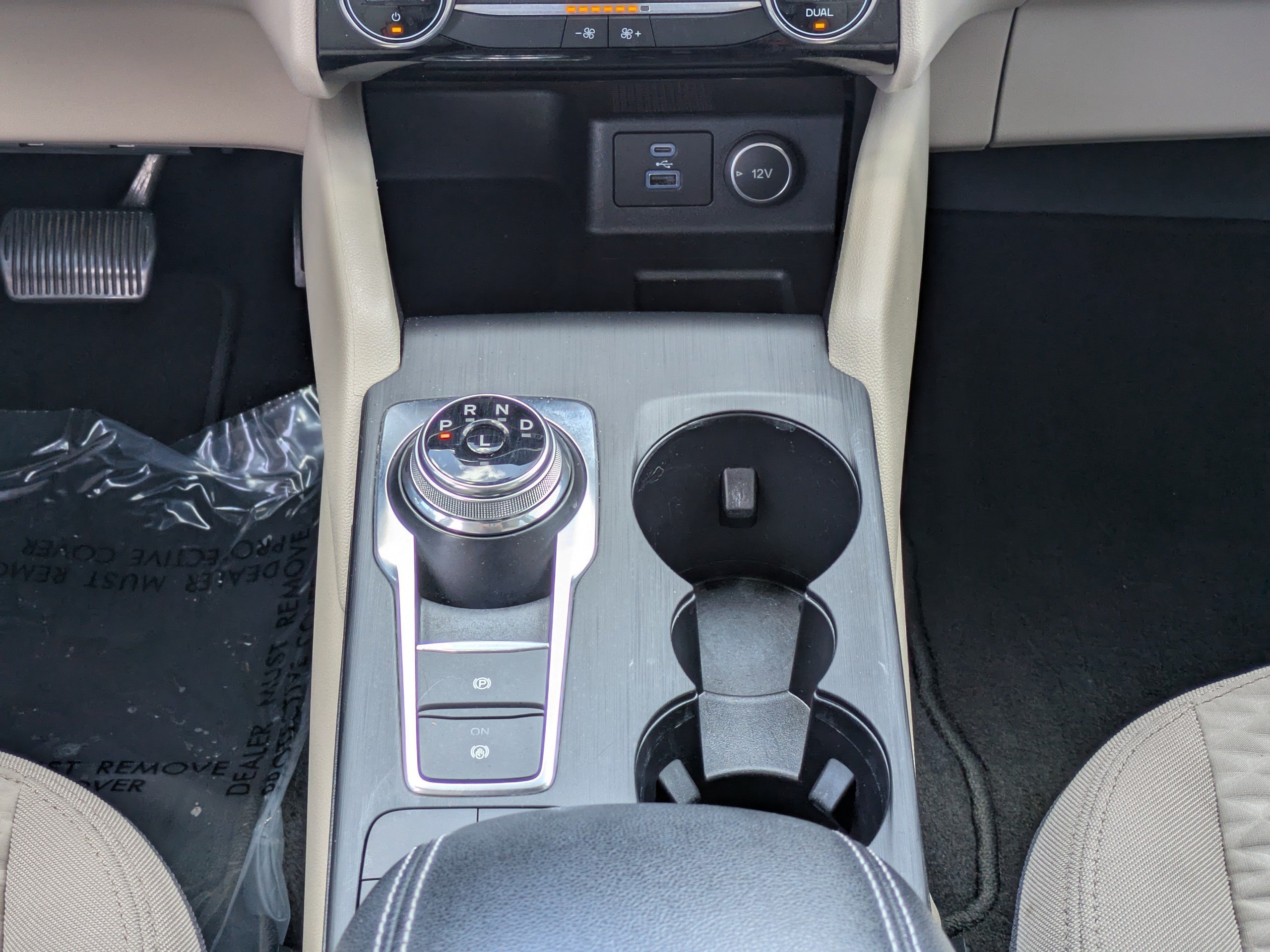 2021 Ford Escape SE - Photo 18