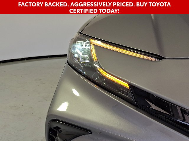 Used 2025  Toyota XSE image 9