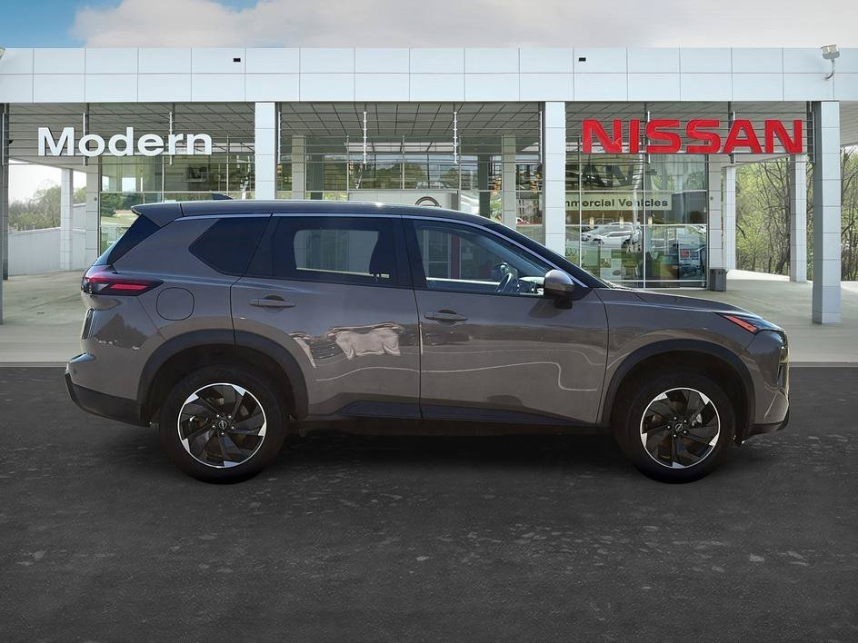 Used 2025 Baja Storm Metallic Nissan SV image 6