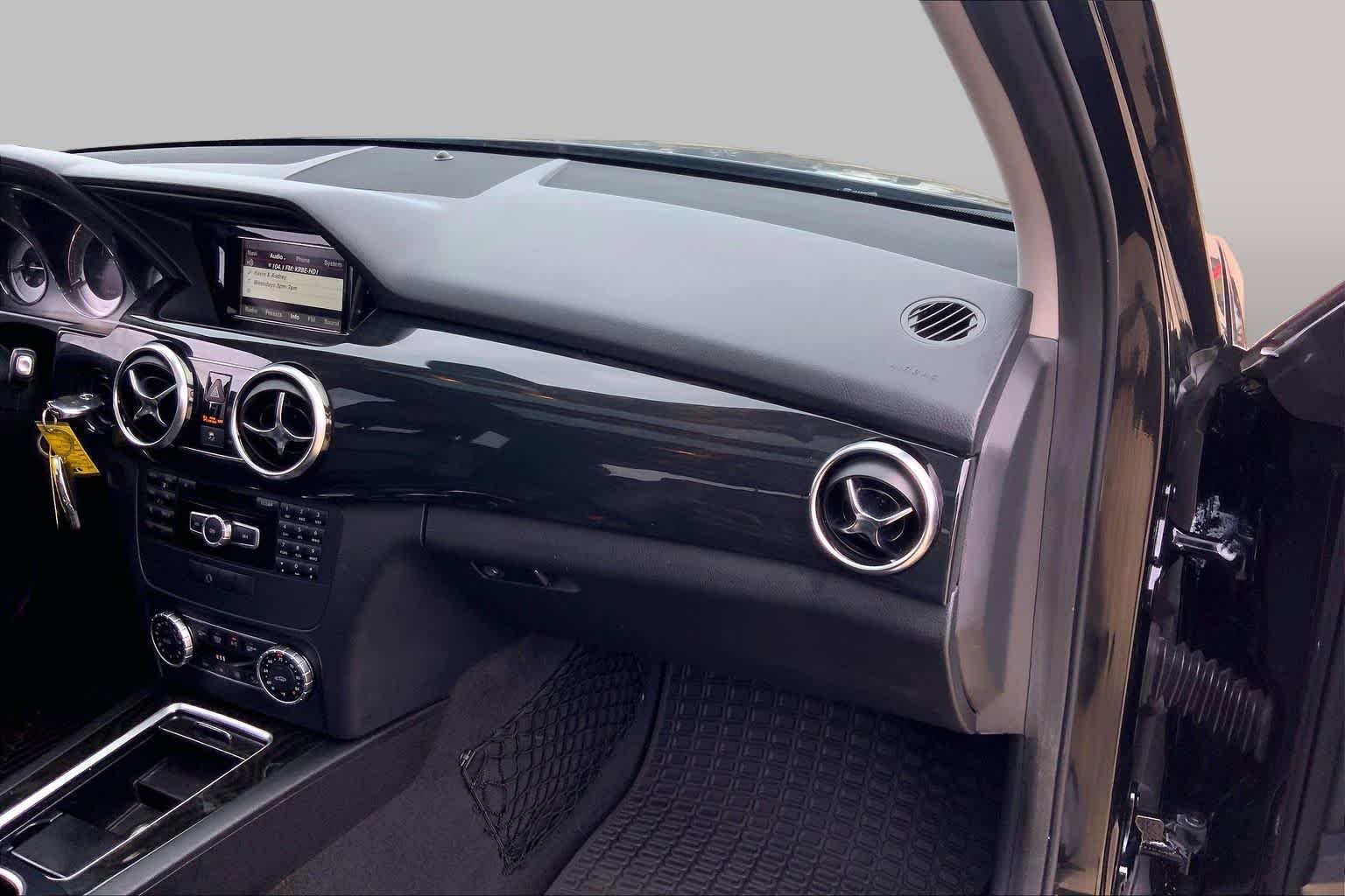 Used 2014 BLACK Mercedes-Benz GLK 250 BlueTEC® image 18