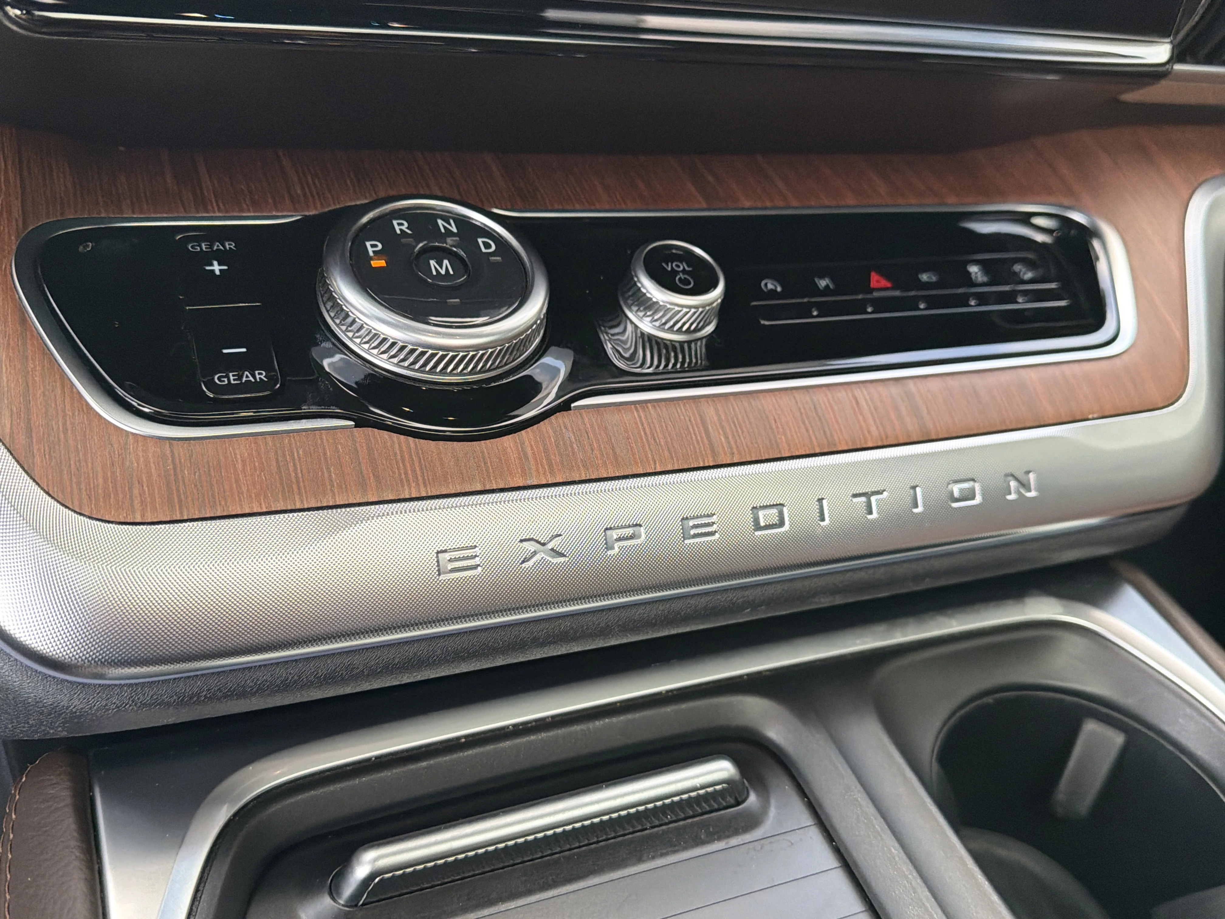 Used 2025 Star White Metallic Tri-Coat Ford King Ranch image 30