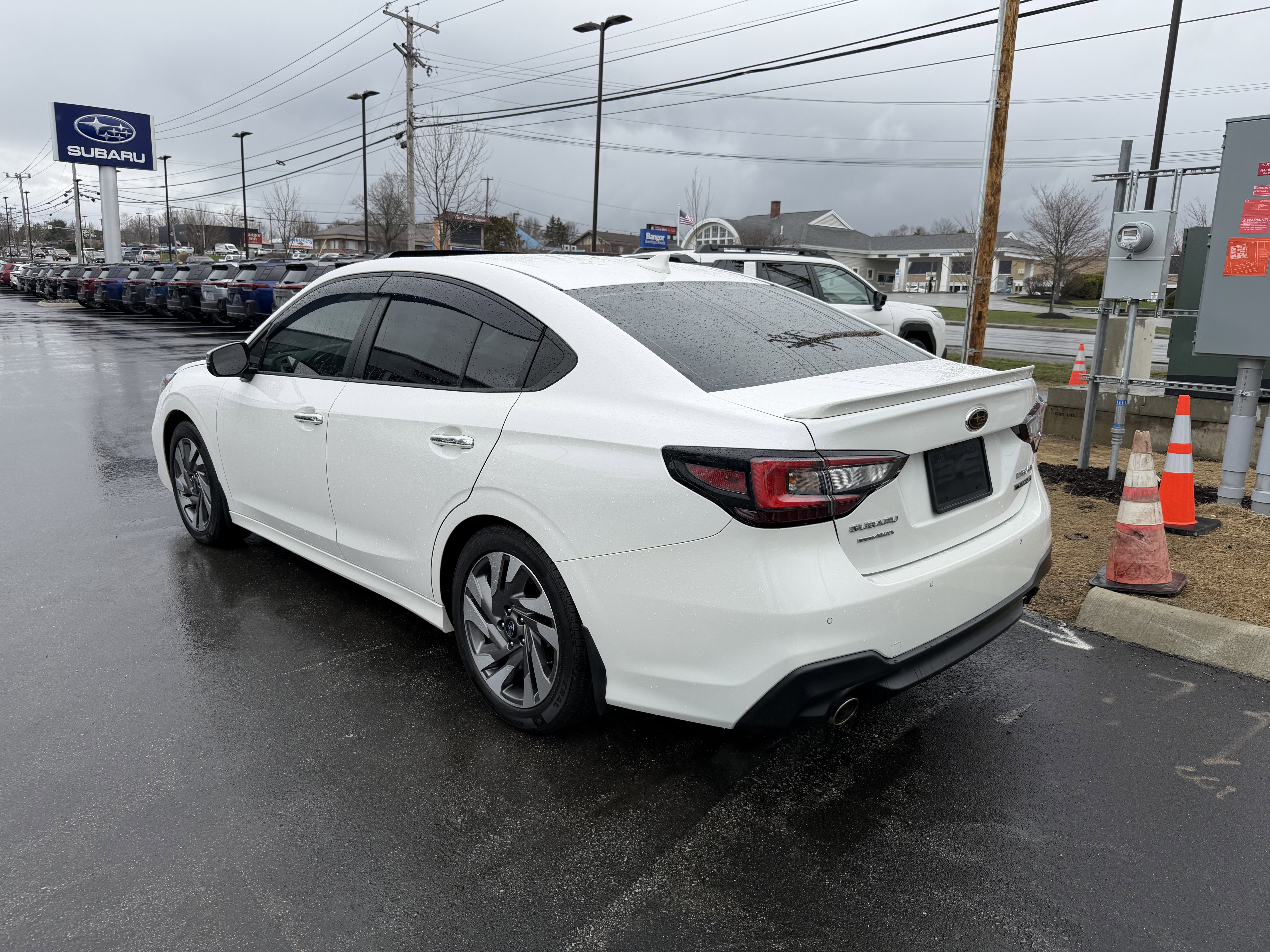 Used 2025 Crystal White Pearl Subaru Touring XT image 3