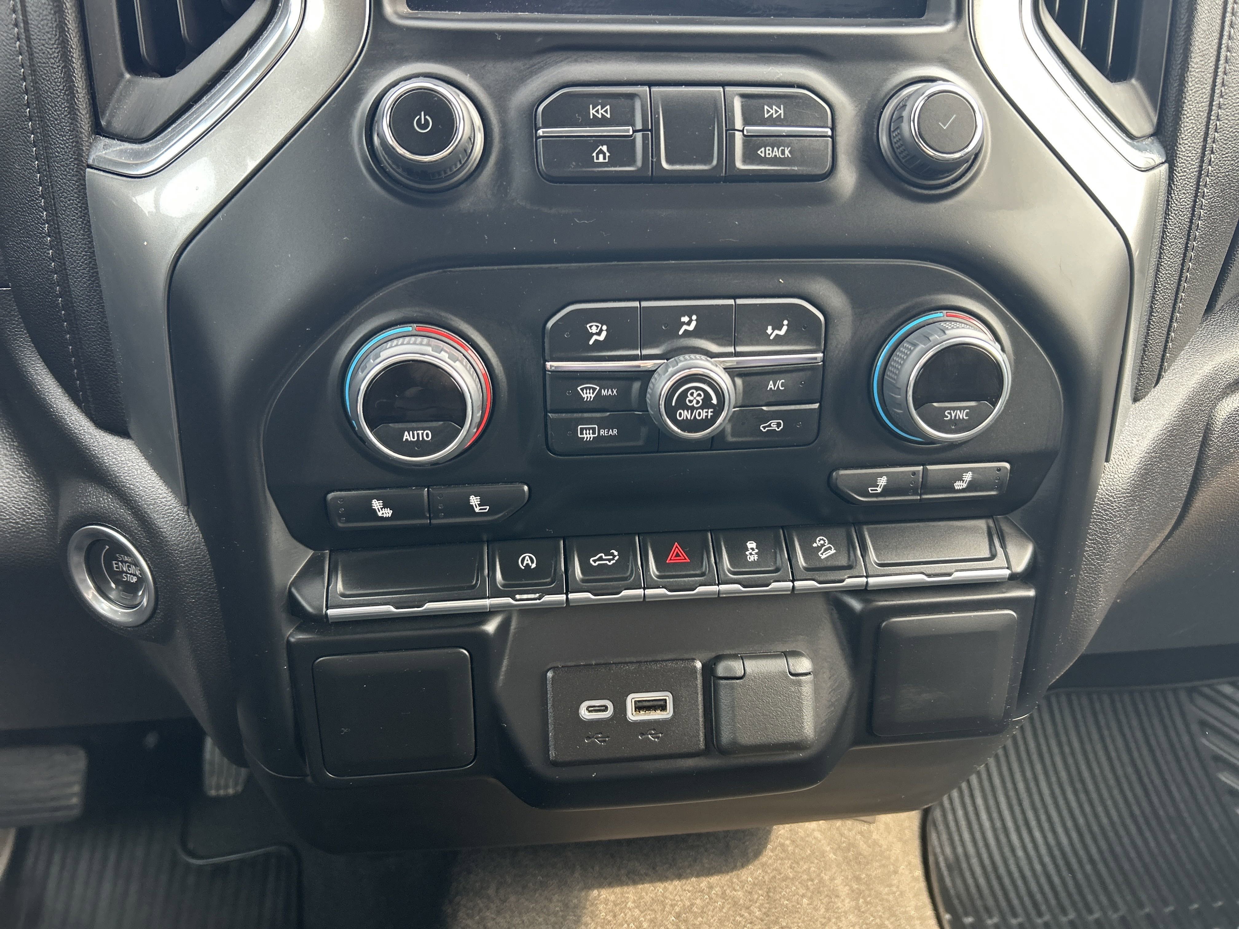 2022 Chevrolet Silverado 1500 Limited LT - Photo 12