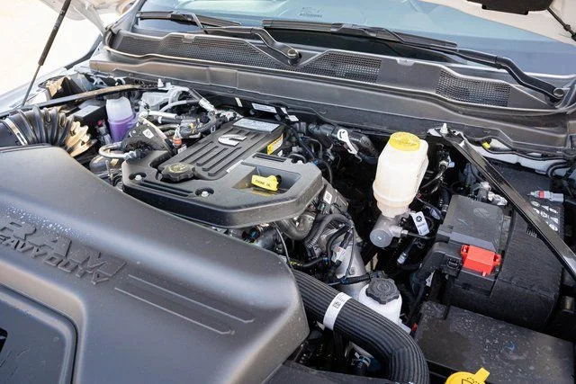 New 2025 Bright White Clearcoat RAM Tradesman image 33