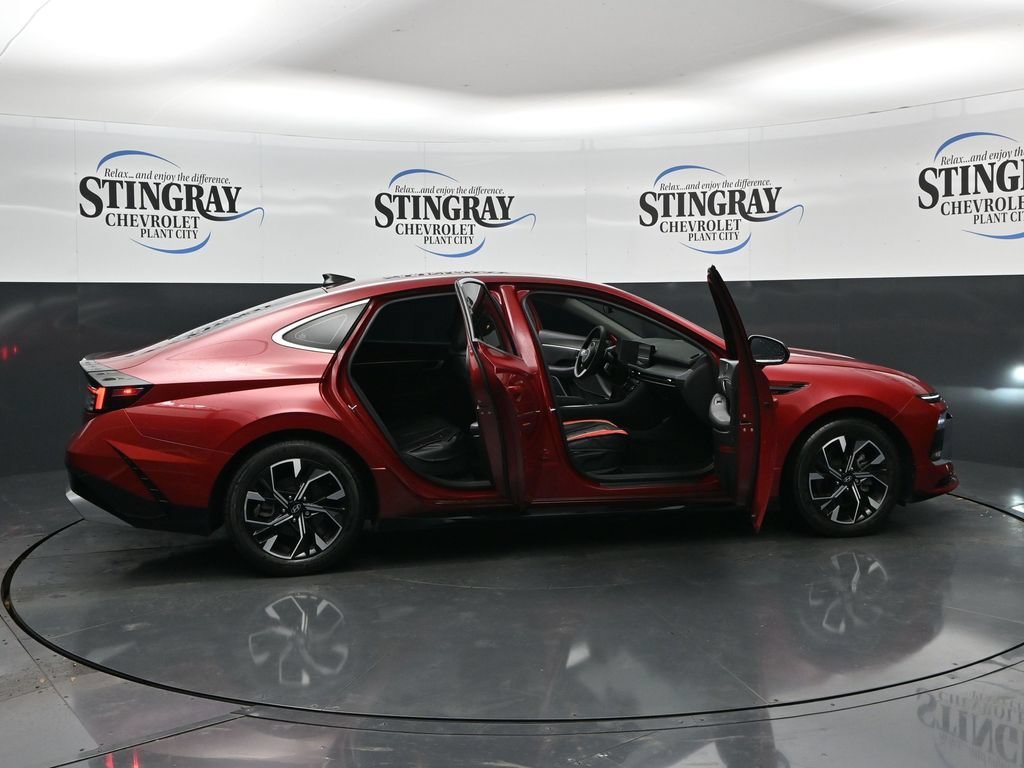 Used 2024 Red Hyundai SEL image 36