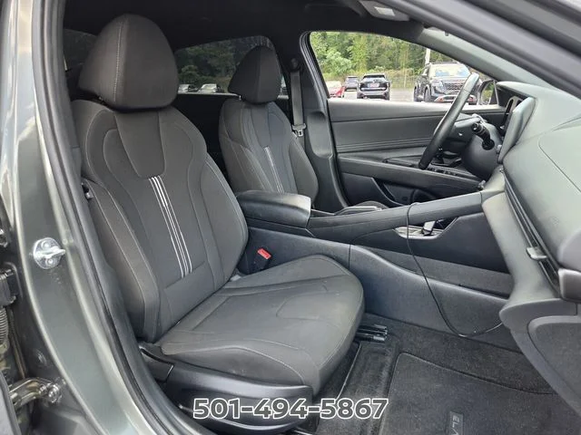 Used 2025 Gray Hyundai SEL Sport image 15