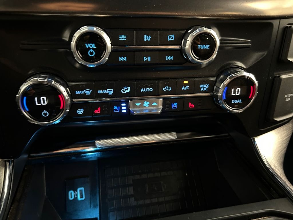 Used 2021  Ford King Ranch image 30