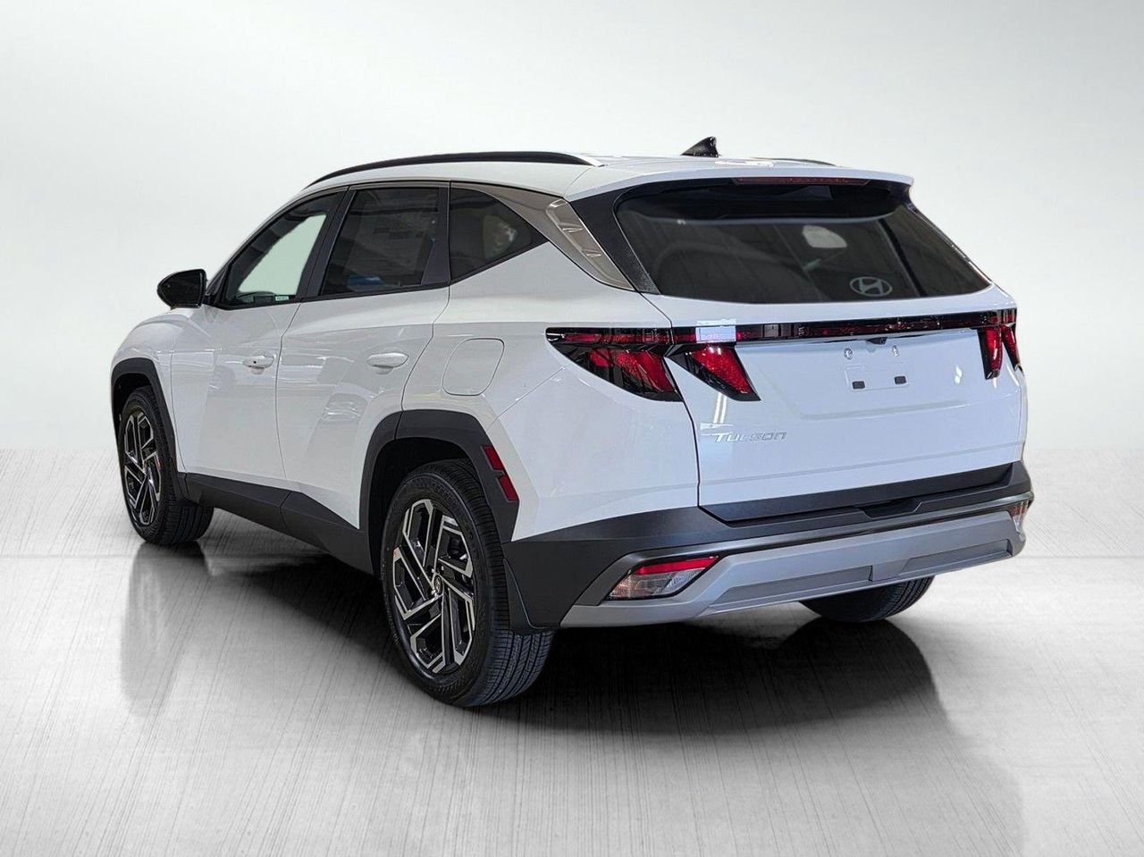 New 2026 Serenity White Pearl Hyundai SEL Plus FWD image 5