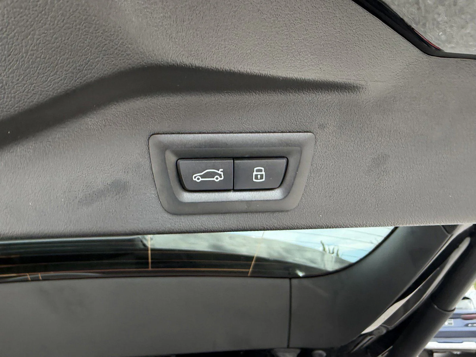 New 2026 Black Sapphire Metallic BMW sDrive40i image 12