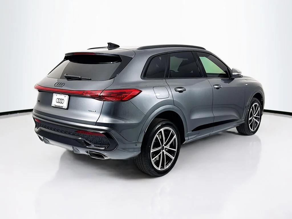New 2026  Audi Premium Plus image 5