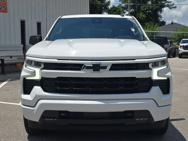 Used 2023 White Chevrolet RST image 8