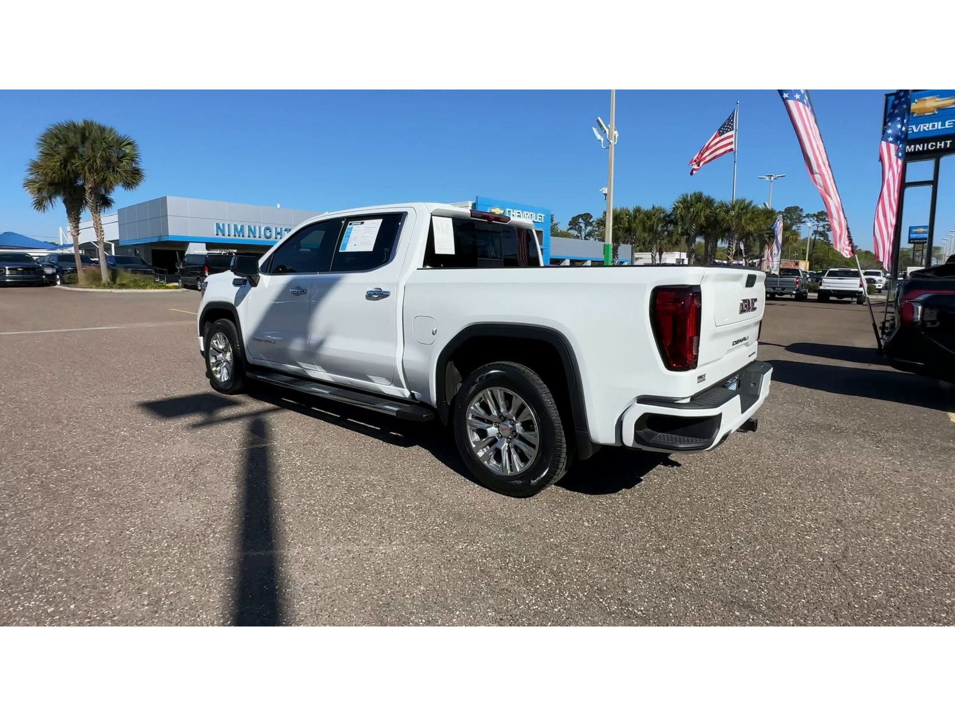Used 2024 Summit White GMC Denali image 4