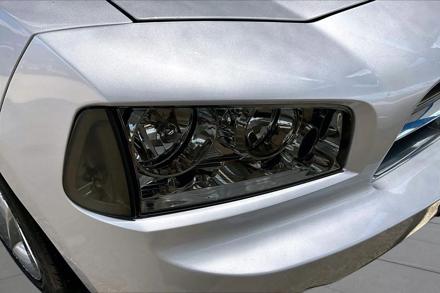 Used 2008 Bright Silver Metallic Dodge SXT image 26
