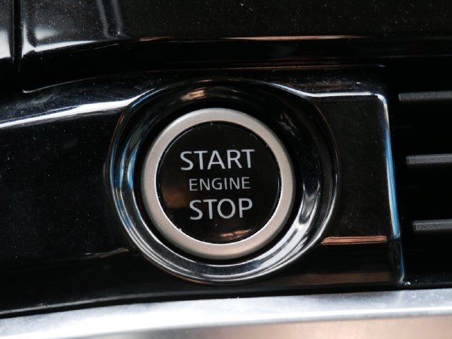 Used 2022 Black Nissan SV image 22