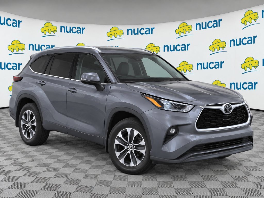 Used 2022 Gray Toyota XLE image 2