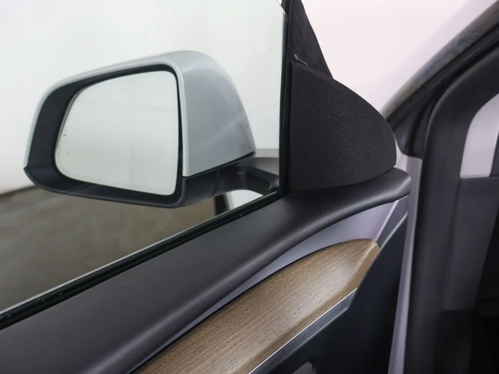 Used 2023 White Tesla Long Range image 37