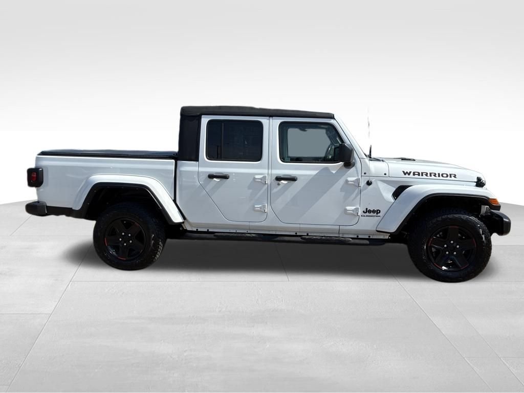 Used 2022 White Jeep Sport image 7