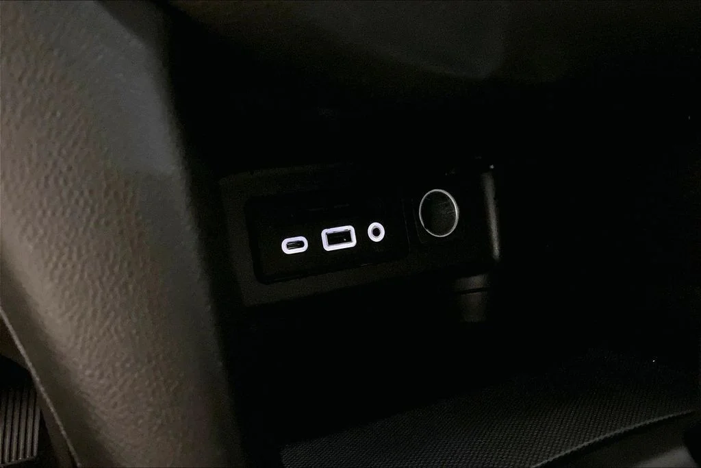 Used 2022 Black Chevrolet LT image 16