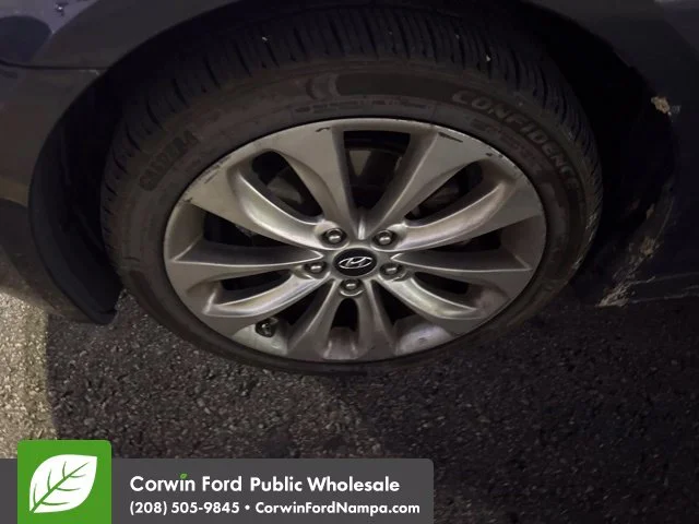 Used 2011 Blue Hyundai SE image 7