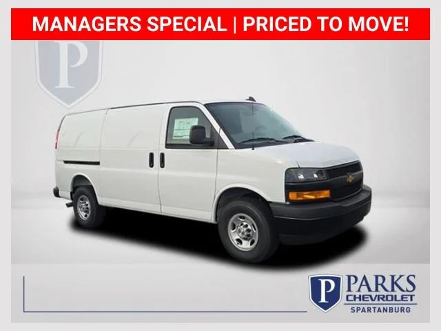 2025 Chevrolet Express 2500 Work Van HD's photo