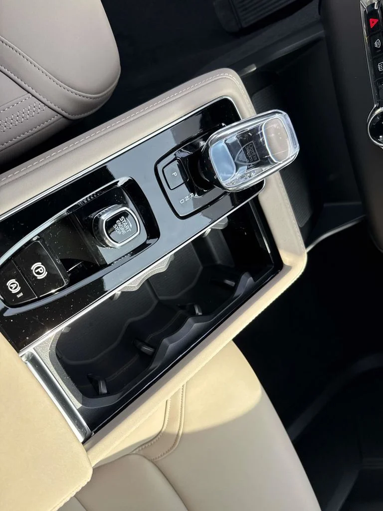 2026 Volvo XC90 Plus - Photo 29