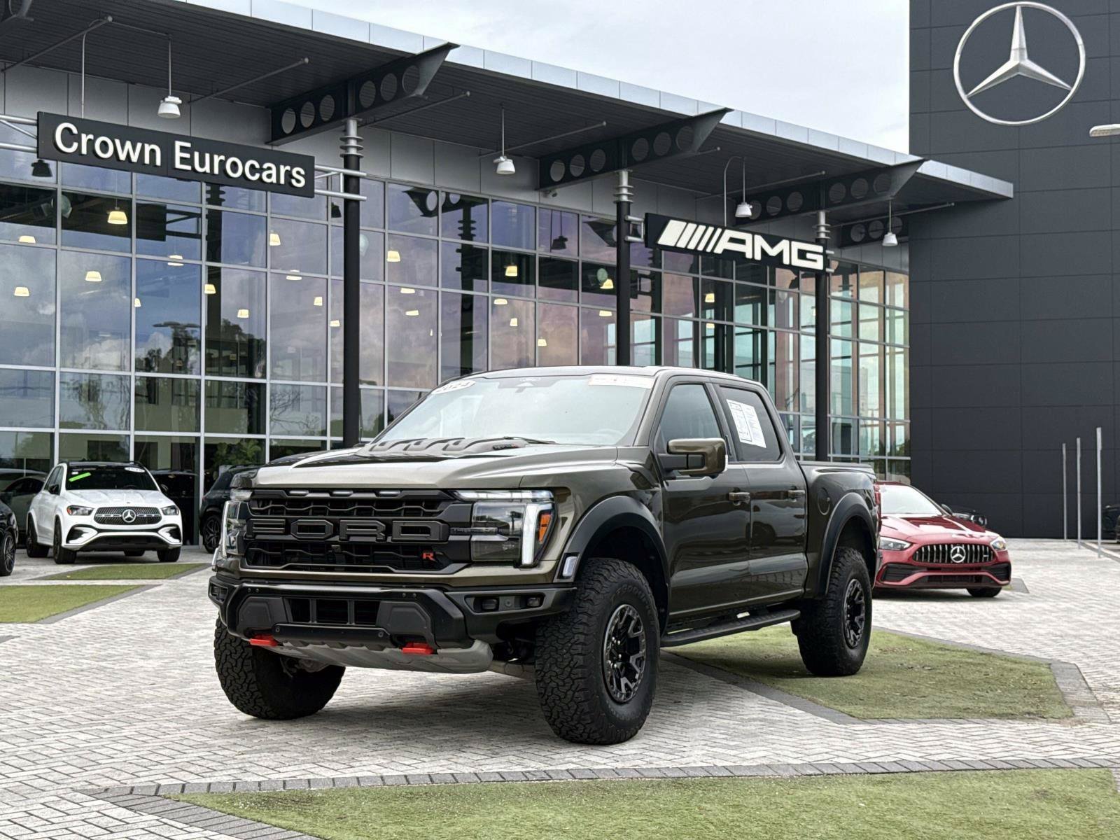 Used 2024 Green Ford Raptor image 1