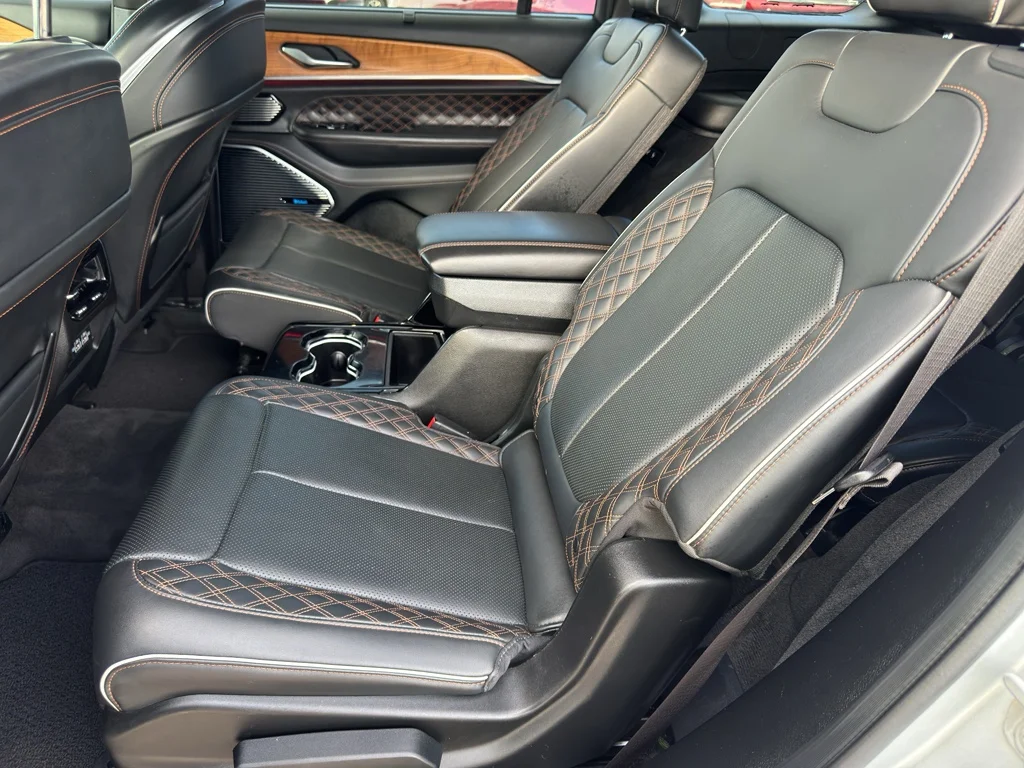 Used 2021 Silver Zynith Jeep Summit Reserve image 13