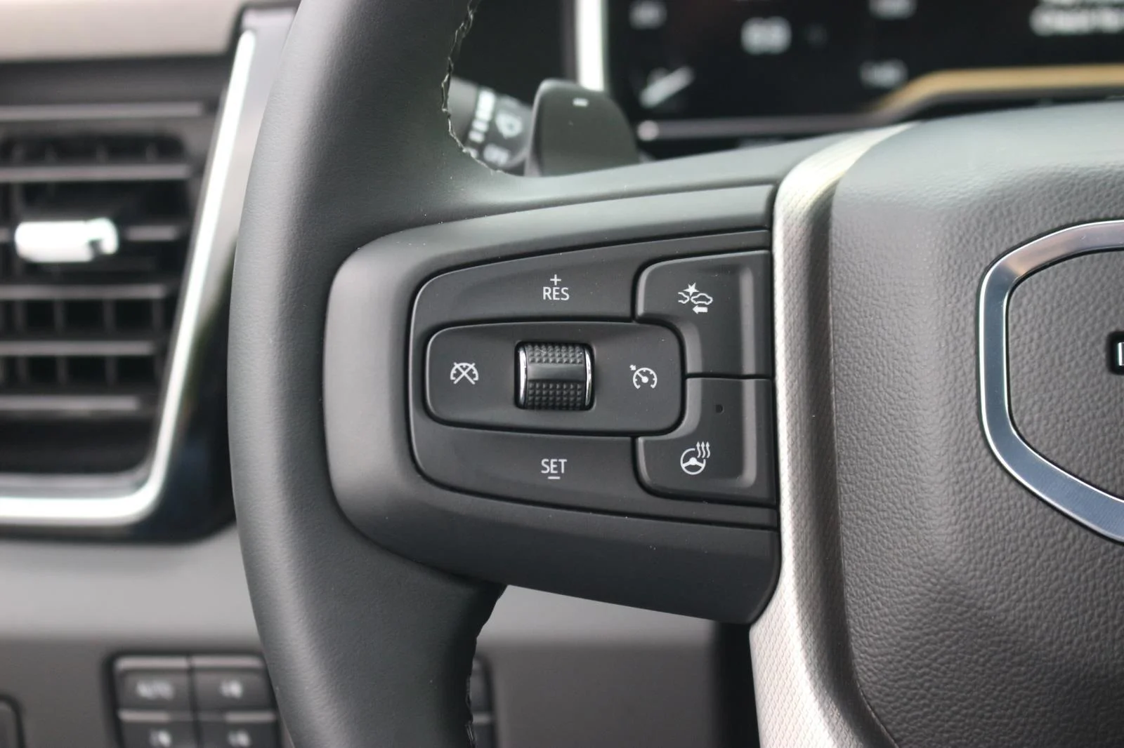 Used 2025 Downpour Metallic GMC Denali image 23