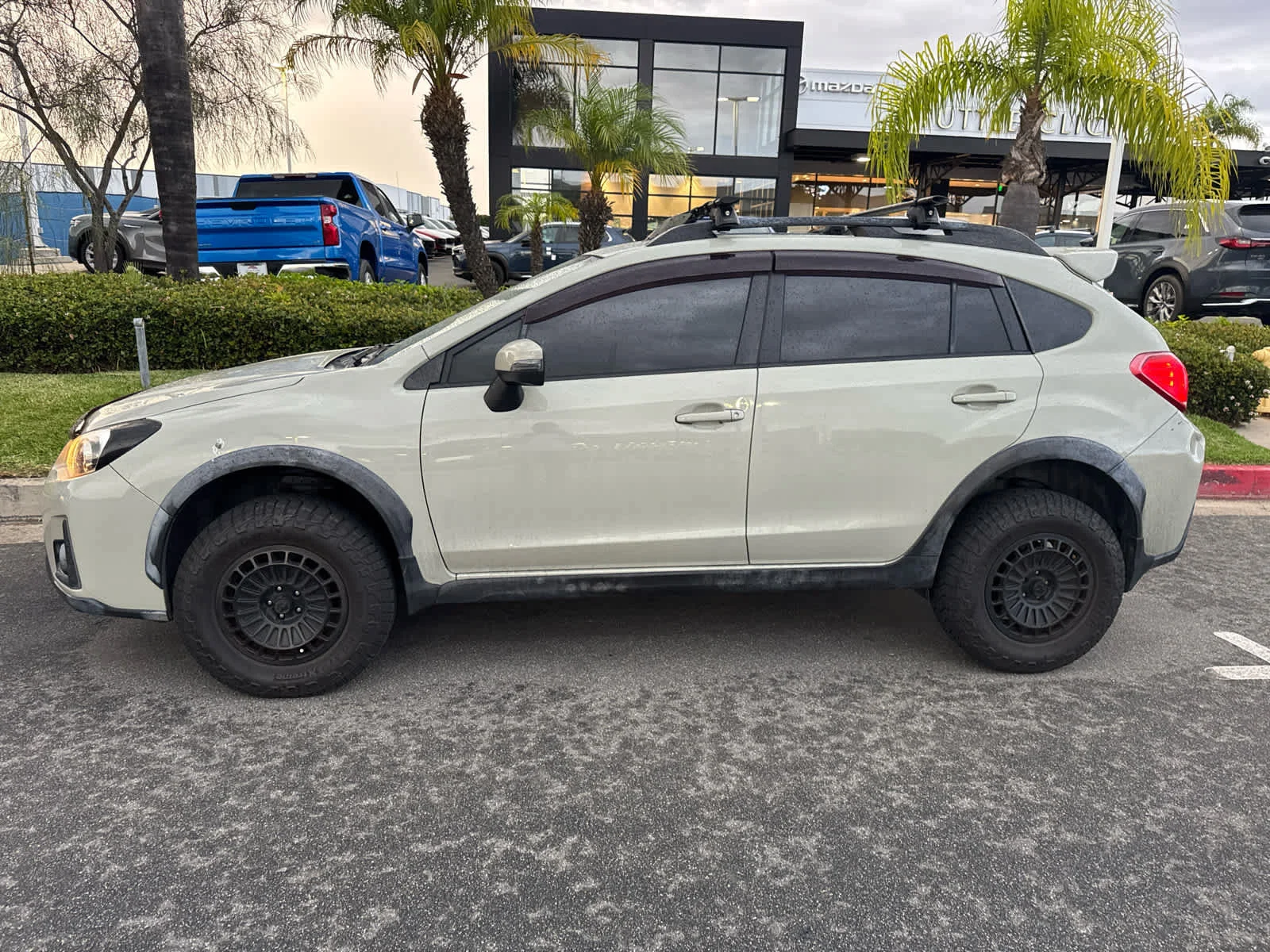 Used 2016 Desert Khaki Subaru Limited image 2