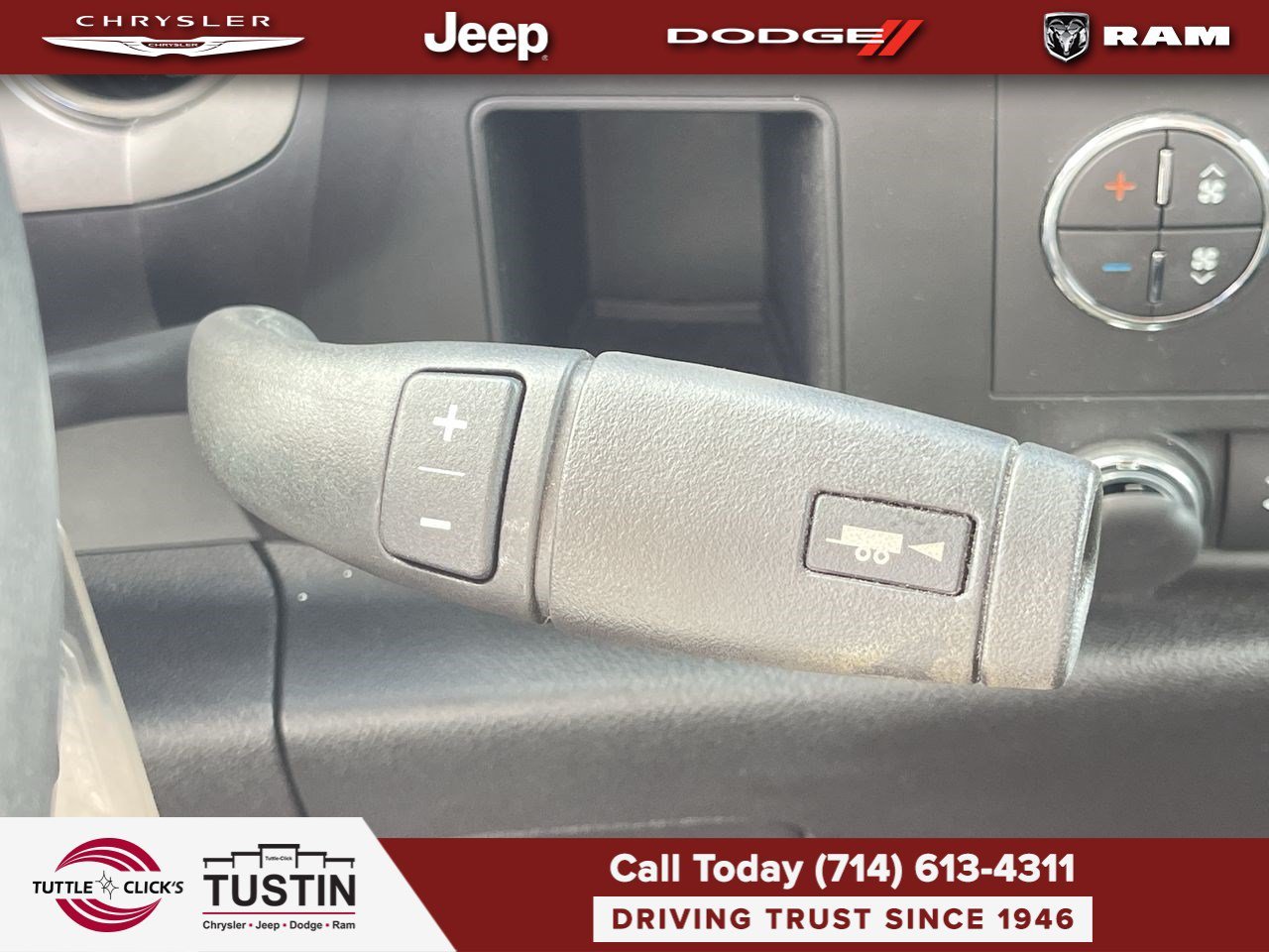 Used 2011 Stealth Gray Metallic GMC SLE image 29