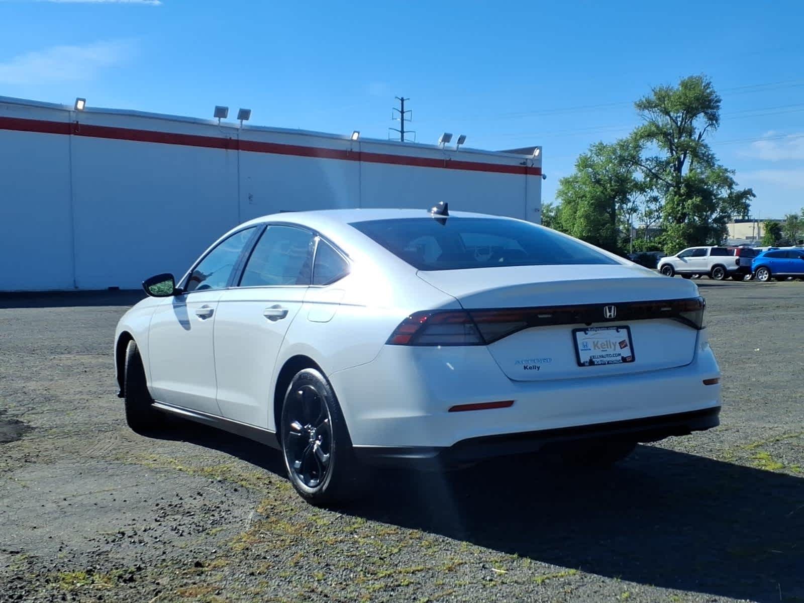 2025 Honda Accord SE - Photo 7