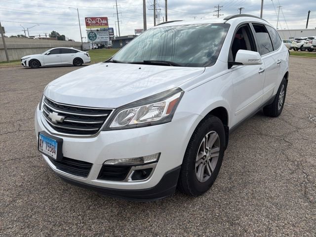 Used 2016 IRIDESCENT PEARL TRICOAT Chevrolet LT image 2