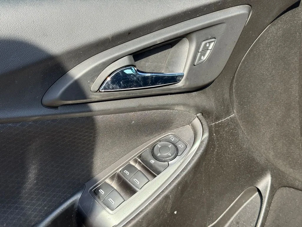 Used 2023 Gray Chevrolet LT image 11