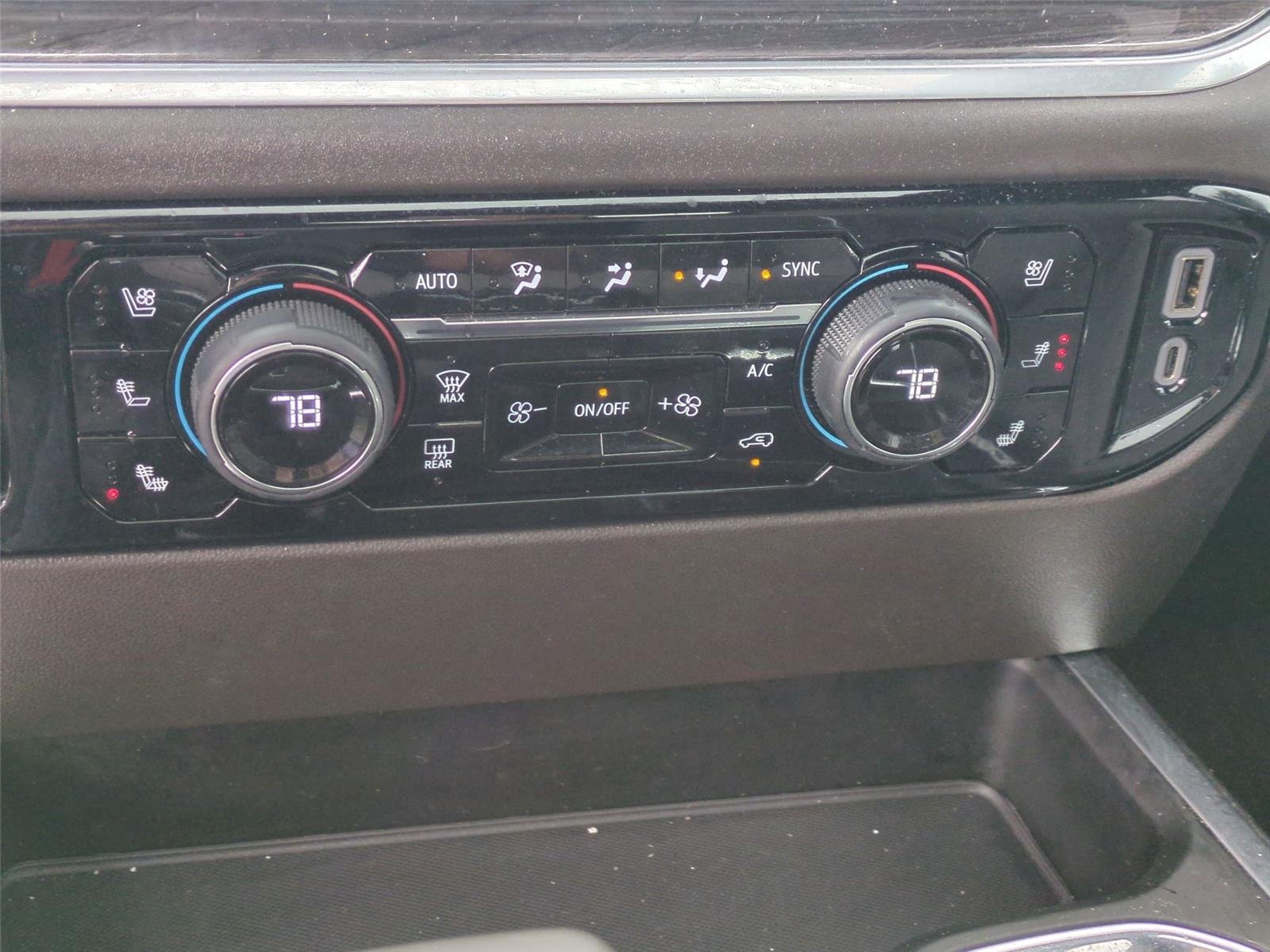 Used 2026 Black Chevrolet LTZ image 28