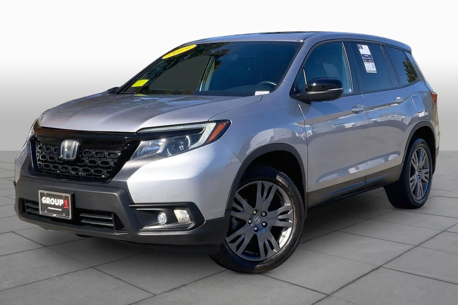Certified Used 2019 Lunar Silver Metallic Honda EX-L image 2