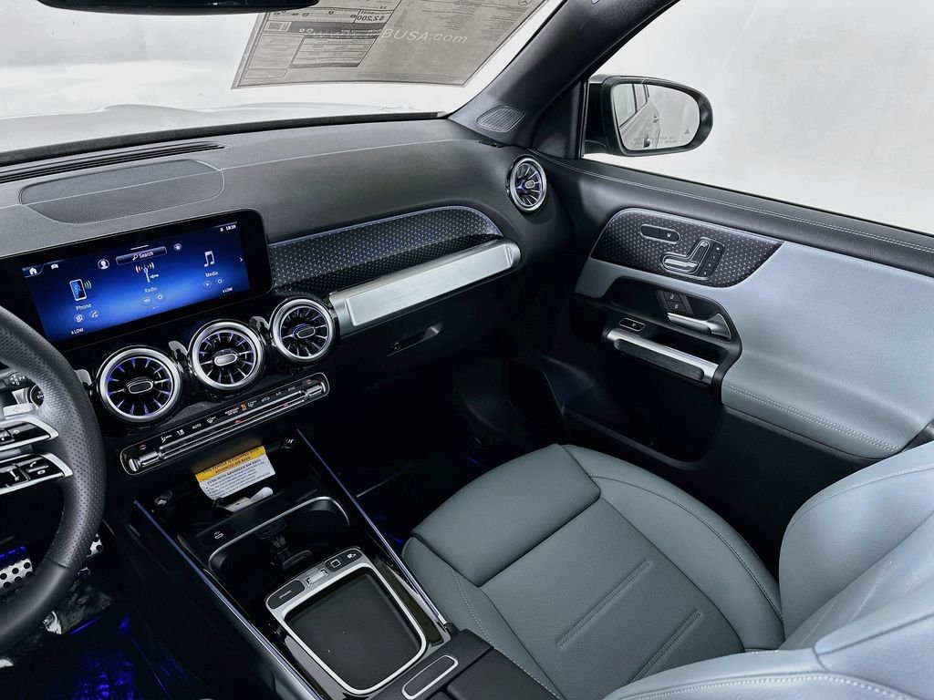 Certified Used 2026  Mercedes-Benz GLB 250 image 23