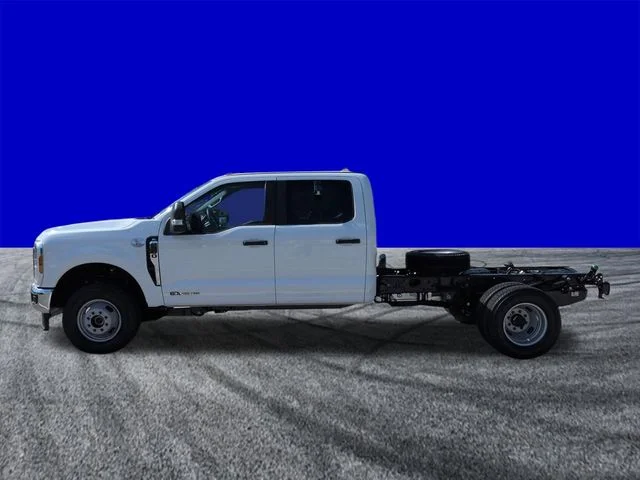 New 2026 White Ford XL image 7
