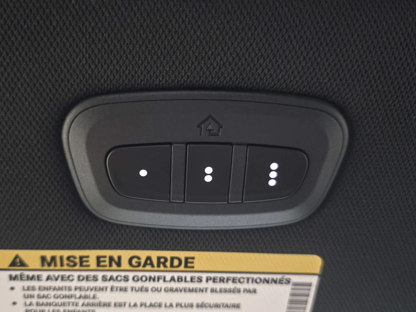 2026 Chrysler Pacifica Select - Photo 36