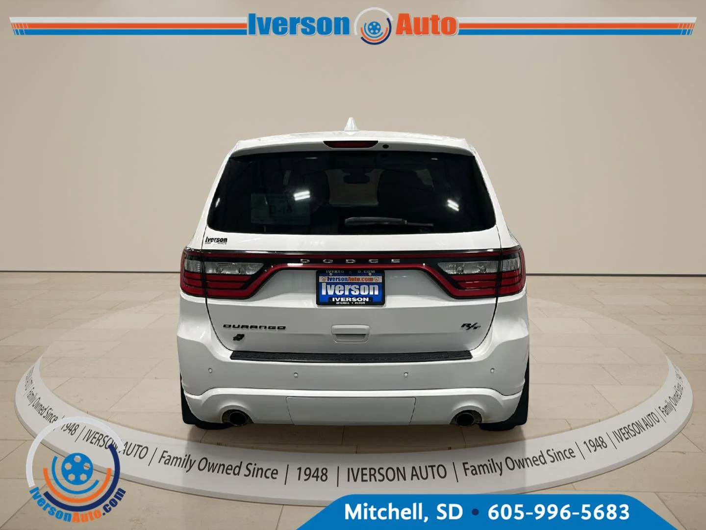 Used 2018 Ivory Tri-Coat Pearl Dodge R/T image 6