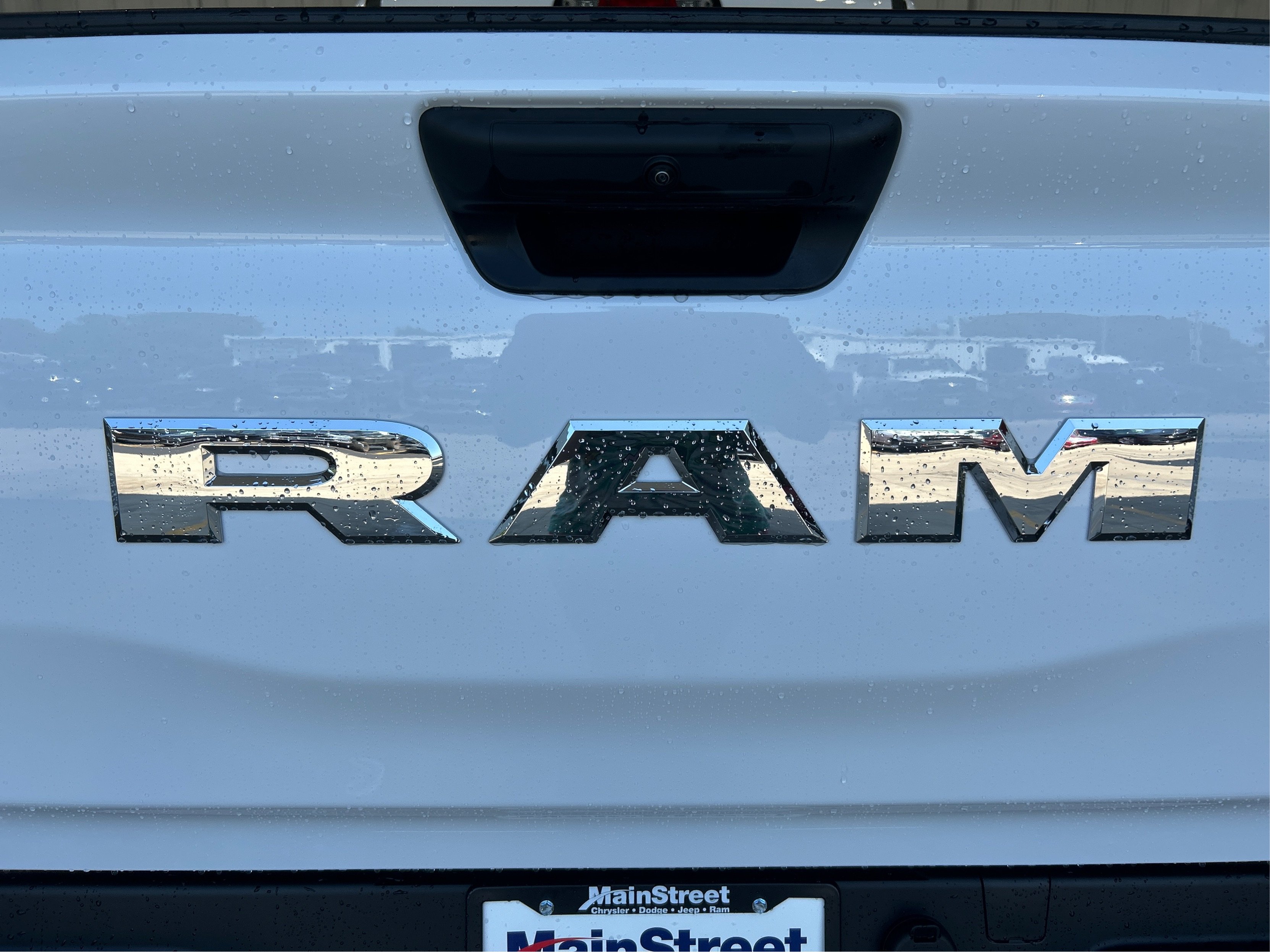 New 2026 Bright White Clearcoat RAM Tradesman image 23